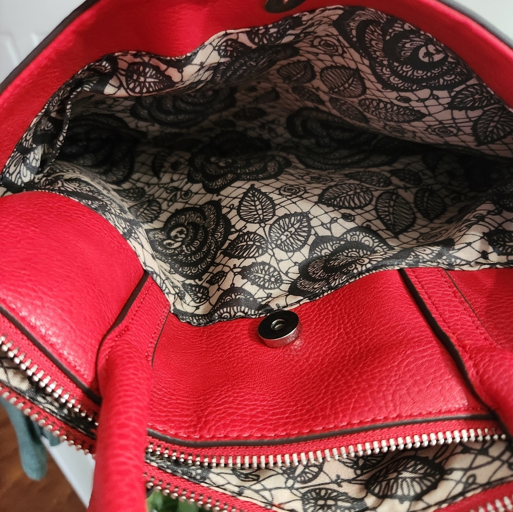 Bueno‎ Red Studded Satchel Handbag w Matching Wristlet 2Pc Set NWOT - Picture 7 of 11